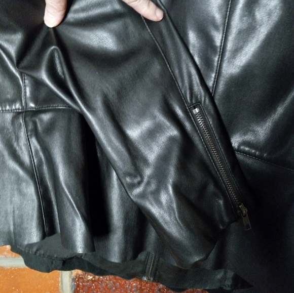Worthington Women's  Buttery Soft Black Faux Leather Jacket, size 18 - Picture 9 of 11